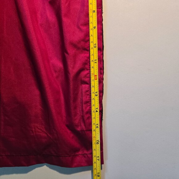 Mountain Ridge Windbreaker - Picture 6 of 6